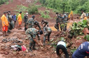 पहिरोले पुरै गाउँ प्रभावित, करीब २ सय बढी मानिस पहिरोमा परे, ५ जनाको शव भेटीयो