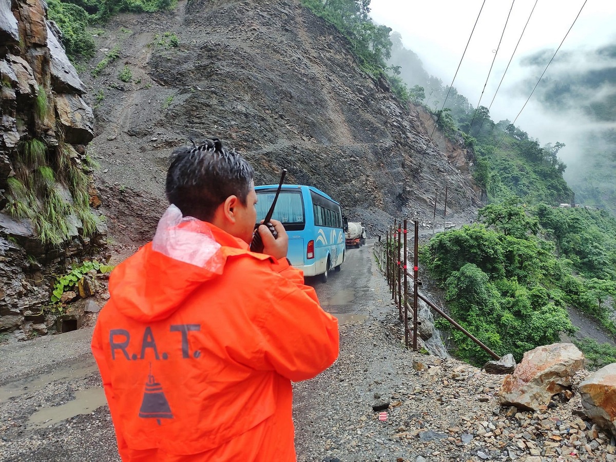 रास्वपाको वाकीटकीमाथि छानविन गर्न चितवन प्रशासनको निर्देशन