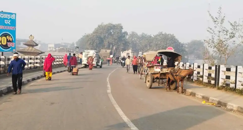 वीरगन्ज मितेरी पुलमा भारतीय अस्थायी चेक पोस्ट हटेपटि आवतजावत सहज