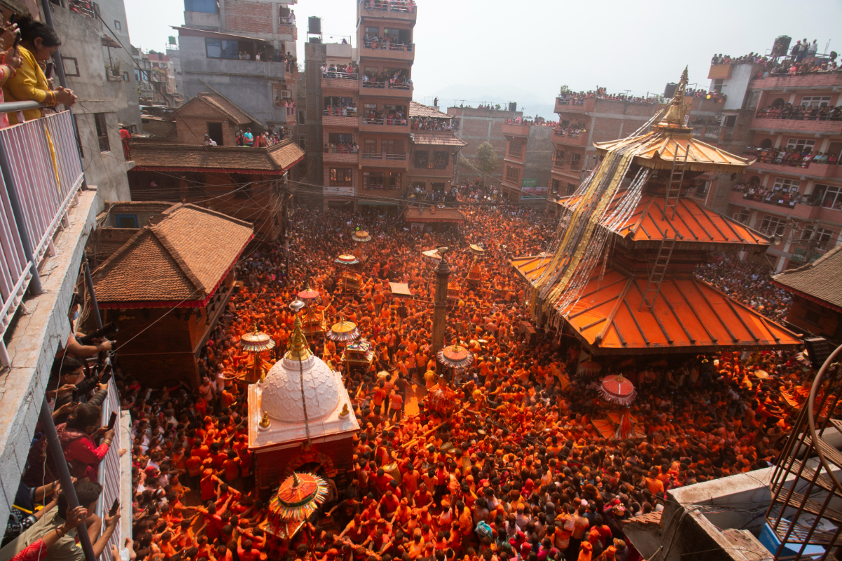 भक्तपुरको मध्यपुर थिमिमा सिन्दूरे जात्रा मनाइयो