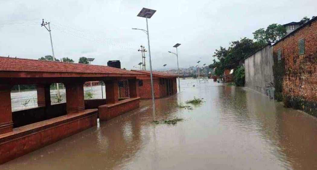 भक्तपुरको गडेधारा टोलका करिब ३० घर डुबानमा