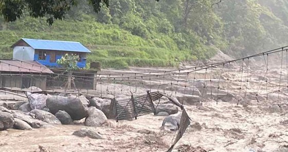 बेलिब्रिज बगाएपछि आउजाउ बन्द