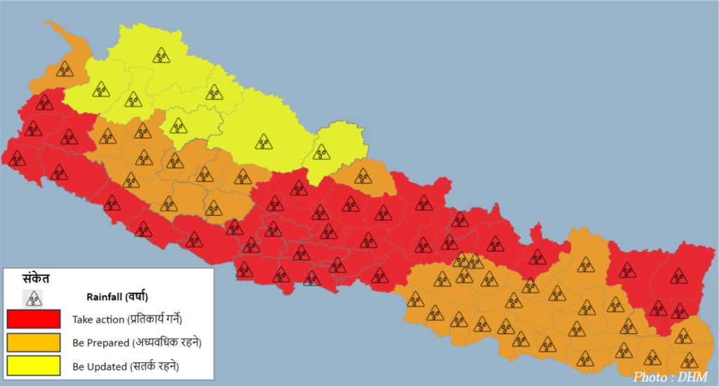 भोलि र पर्सि भारी वर्षा हुने, ३४ जिल्लामा ‘रेड अलर्ट’ जारी