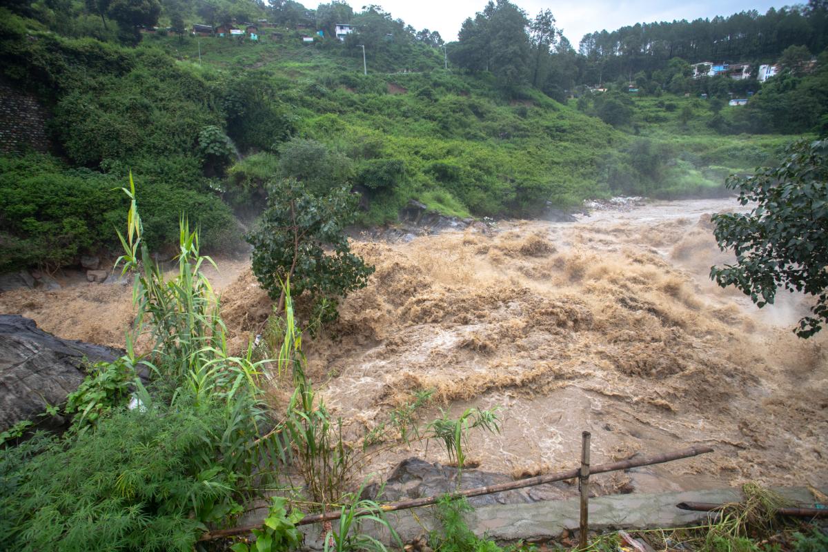 सुक्खायाममा गन्हाउने बागमतीको यो विकराल रूप