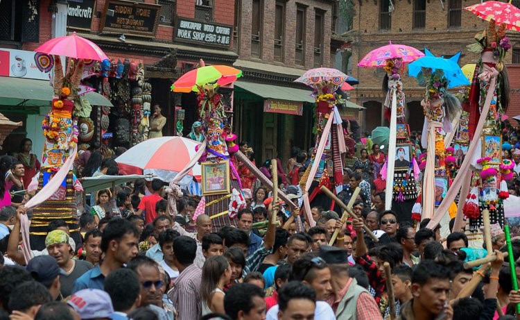 काठमाडौं उपत्यकालगायत देशका अन्य भागमा गाईजात्रा पर्व मनाइँदै