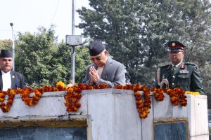 प्रधानमन्त्रीबाट शहीद स्मारक र शहीदगेटमा पुष्पहार अर्पण