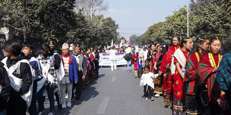 काठमाडौंमा थारु समुदायको माघीको रौनक